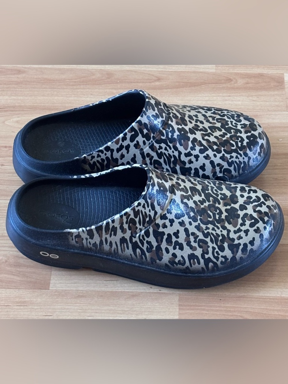 Oofos  ooclog Slides/Mules Animal Print